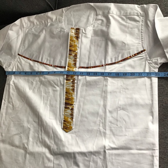 African men’s dashiki shirt made in Ghana - Picture 3 of 6